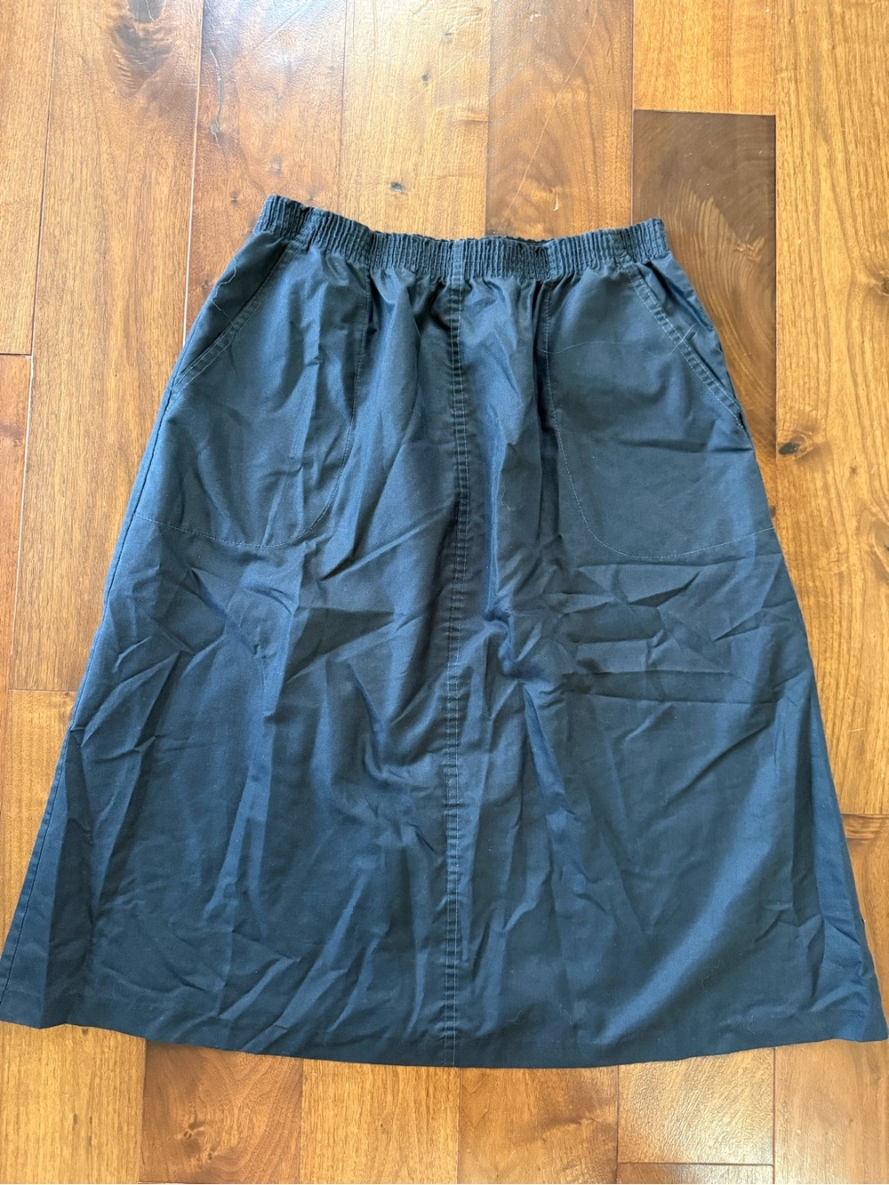Vintage 1970s Mr. Mort A-Line Midi Skirt - Black Poly-Cotton Blend Poplin